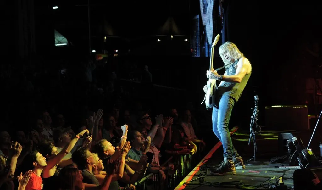 David Victor on stage with BOSTON in 2014
