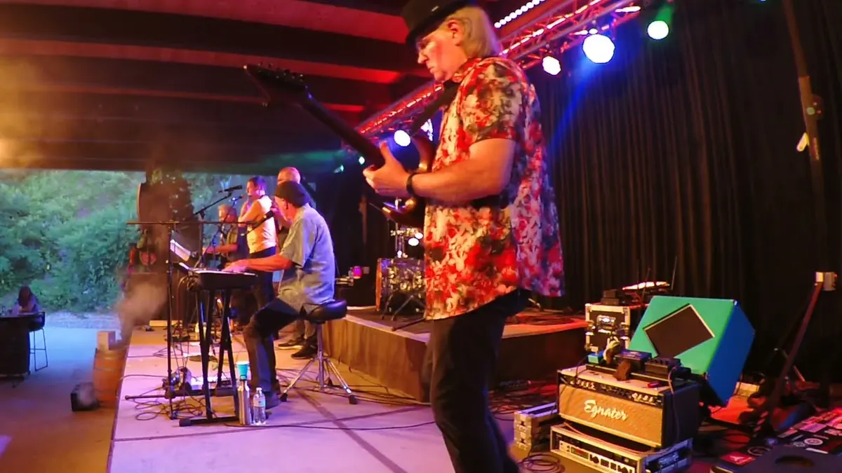 Video: MAJOR DUDES